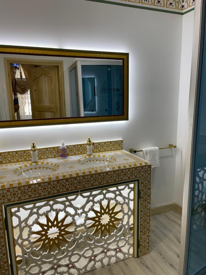 Chambre Orientale Cherazade Maison De L'Eglise Нарбон Екстериор снимка